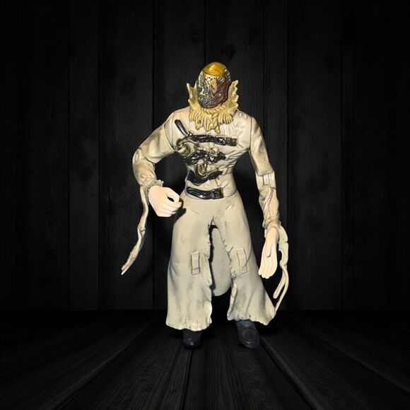 2005 SCARECROW Batman EVIL Villain DARK KNIGHT Action Figure DC Comics 5” A20 - Picture 1 of 10